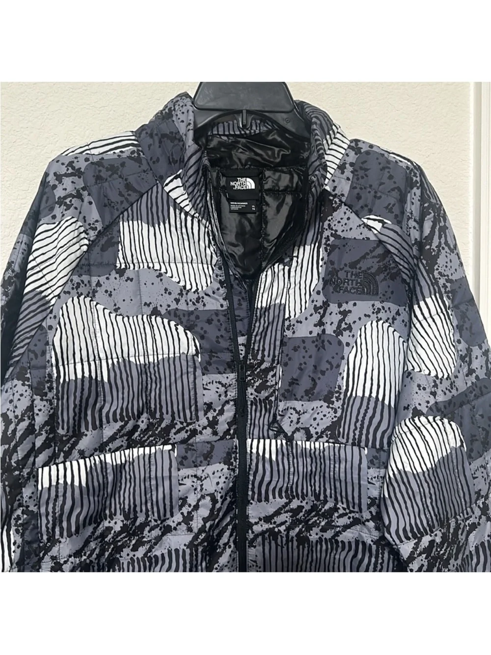 NWT The North Face Long Sleeve Circaloft Abstract Printed Jacket